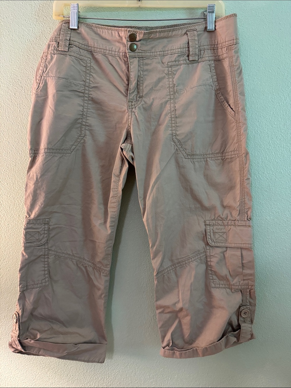 Sanctuary Men's Cargo Capris in Light Taupe